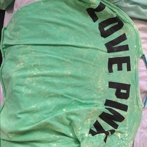 Pink vs long sleeve cropped shirt